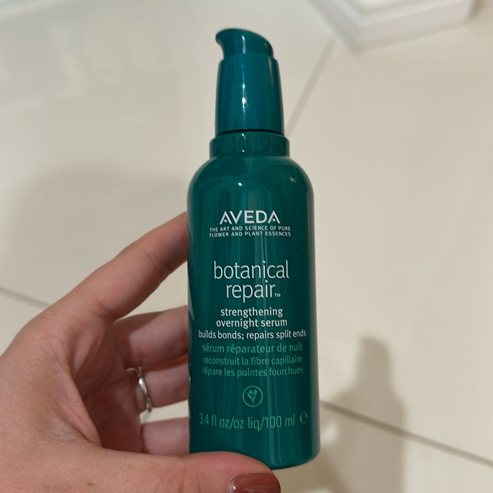 Aveda Botanical Repair Strengthening Overnight Serum